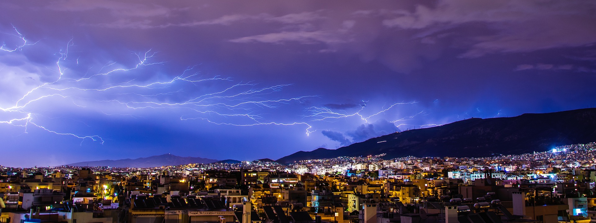 As descargas atmosféricas e a qualidade de energia